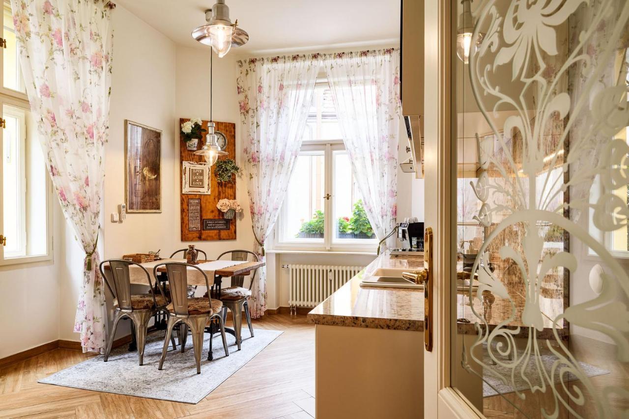 Pragueone Apartment,A/C,Terrace מראה חיצוני תמונה