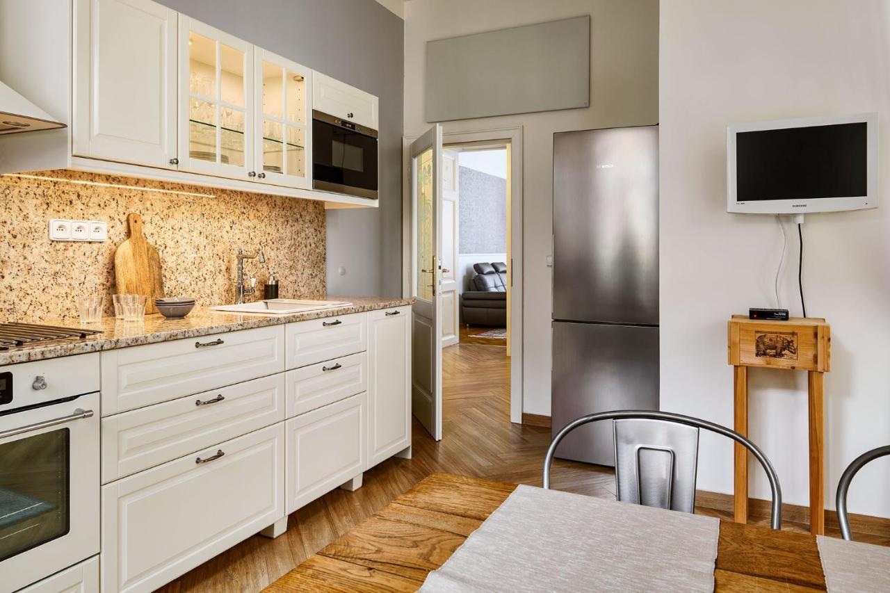 Pragueone Apartment,A/C,Terrace מראה חיצוני תמונה
