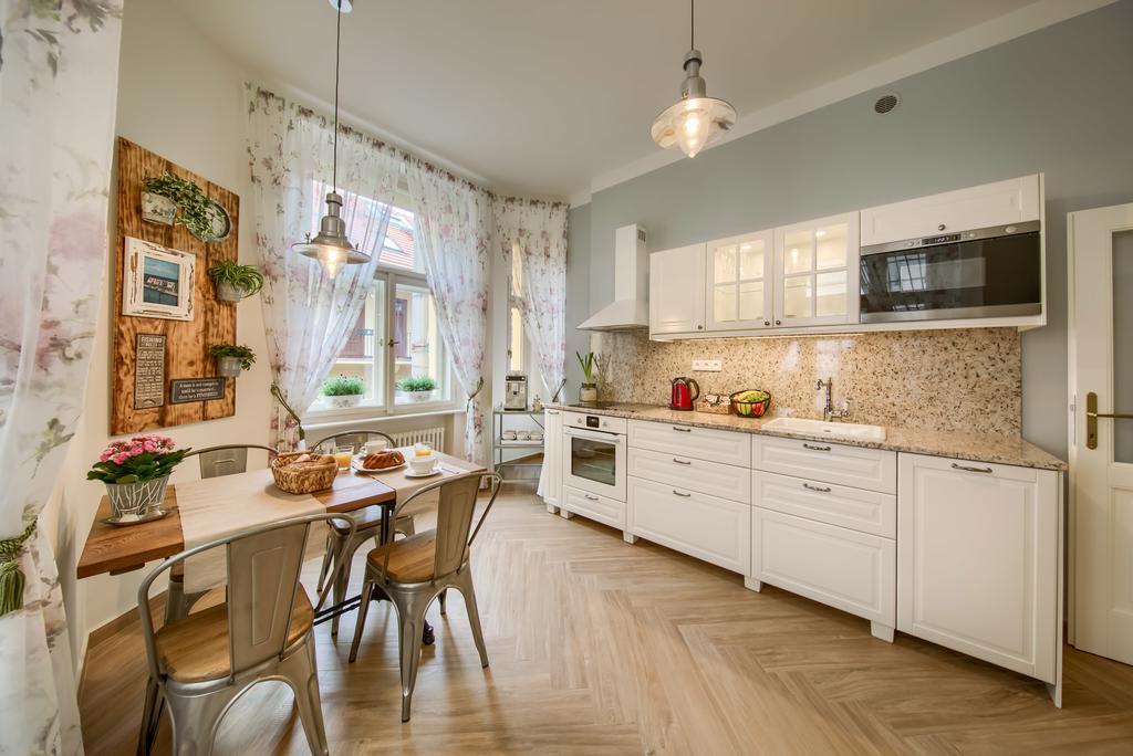 Pragueone Apartment,A/C,Terrace מראה חיצוני תמונה