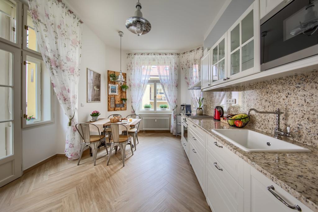 Pragueone Apartment,A/C,Terrace מראה חיצוני תמונה