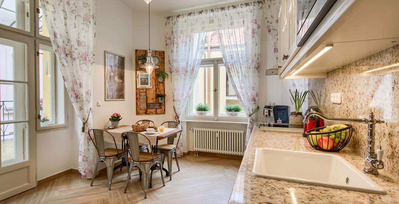 Pragueone Apartment,A/C,Terrace מראה חיצוני תמונה
